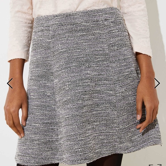 *NWT* LOFT Petite Textured Knit Flippy Skirt - Picture 2 of 6